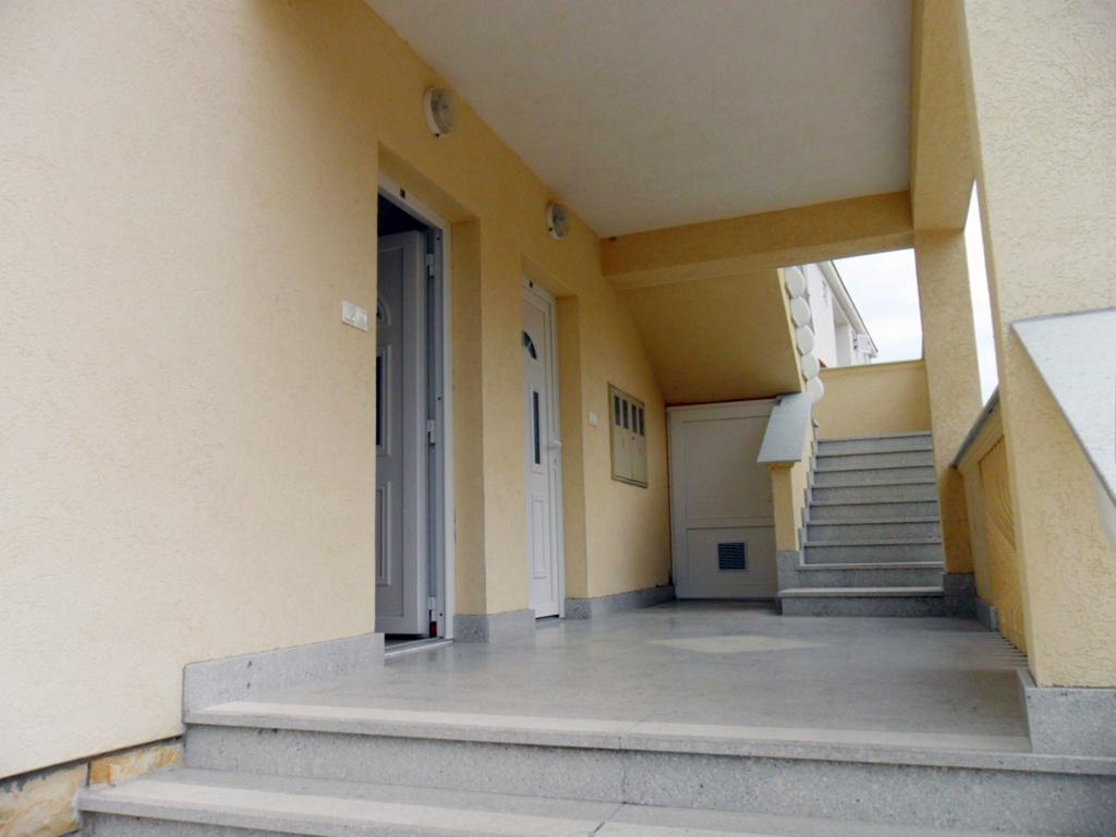 Apartments Mislav Novalja Chambre photo