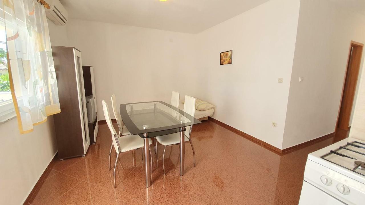 Apartments Mislav Novalja Extérieur photo