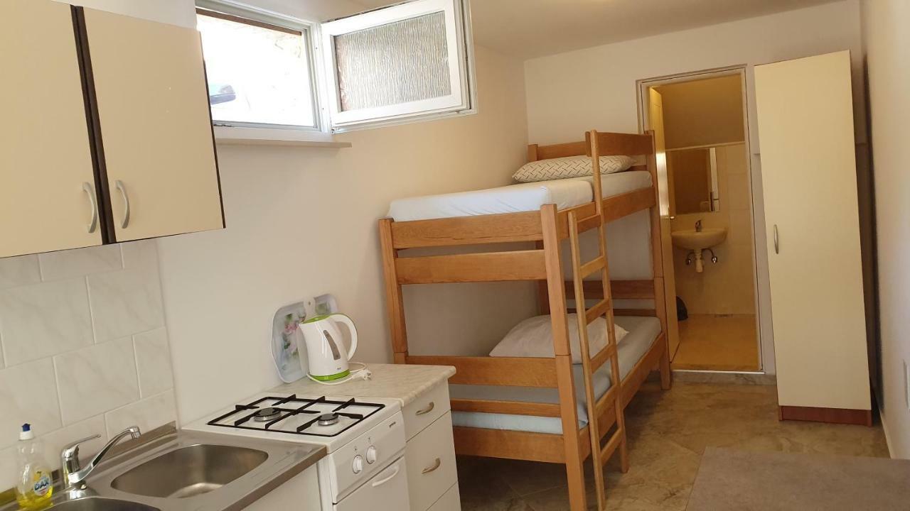 Apartments Mislav Novalja Extérieur photo