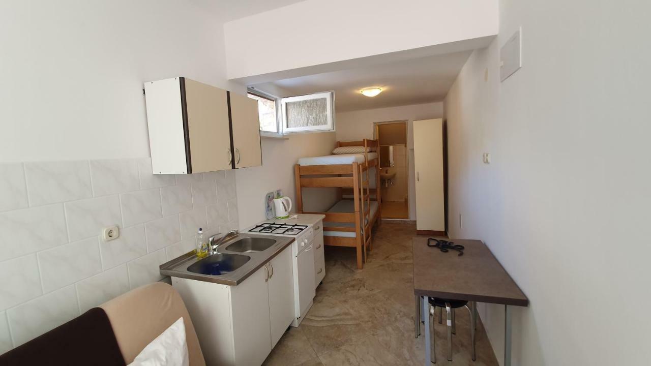 Apartments Mislav Novalja Extérieur photo